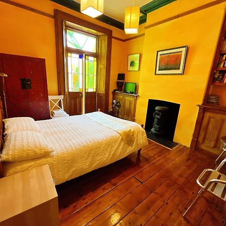 Bed and Breakfast Funky Urban Jungle Cardiff Exteriér fotografie