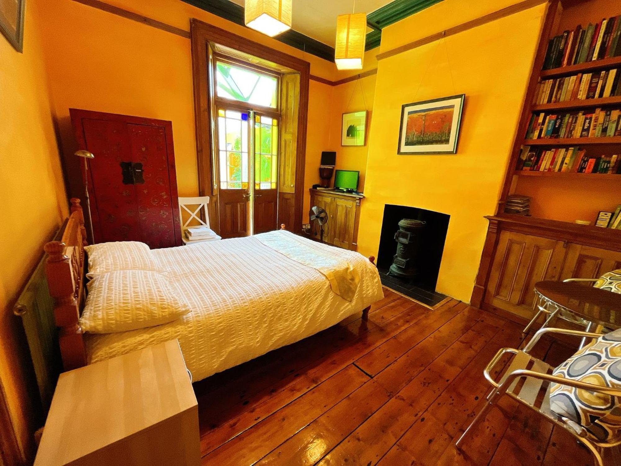 Bed and Breakfast Funky Urban Jungle Cardiff Exteriér fotografie